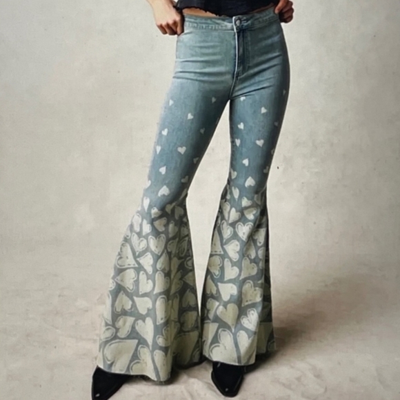 Free People Just Float On Flare Printed Jeans in Sky Combo Queen Of Hearts - Picture 1 of 7